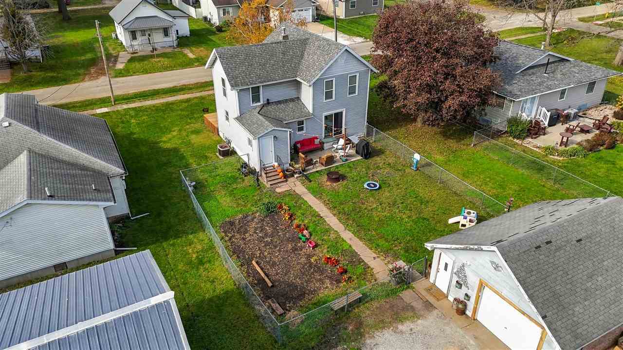 910 N 7th Street Washington IA 52353