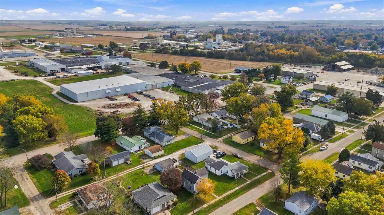 910 N 7th Street Washington IA 52353
