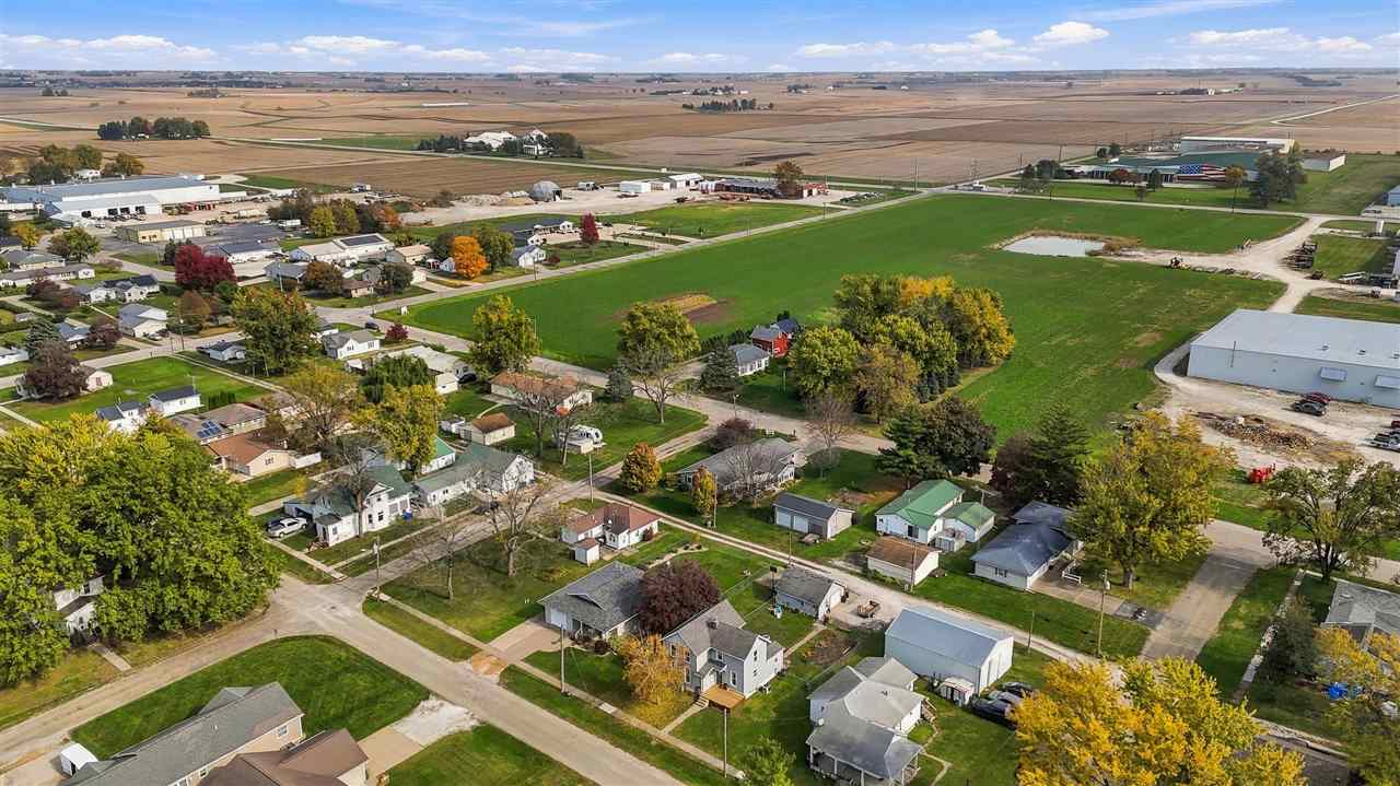 910 N 7th Street Washington IA 52353