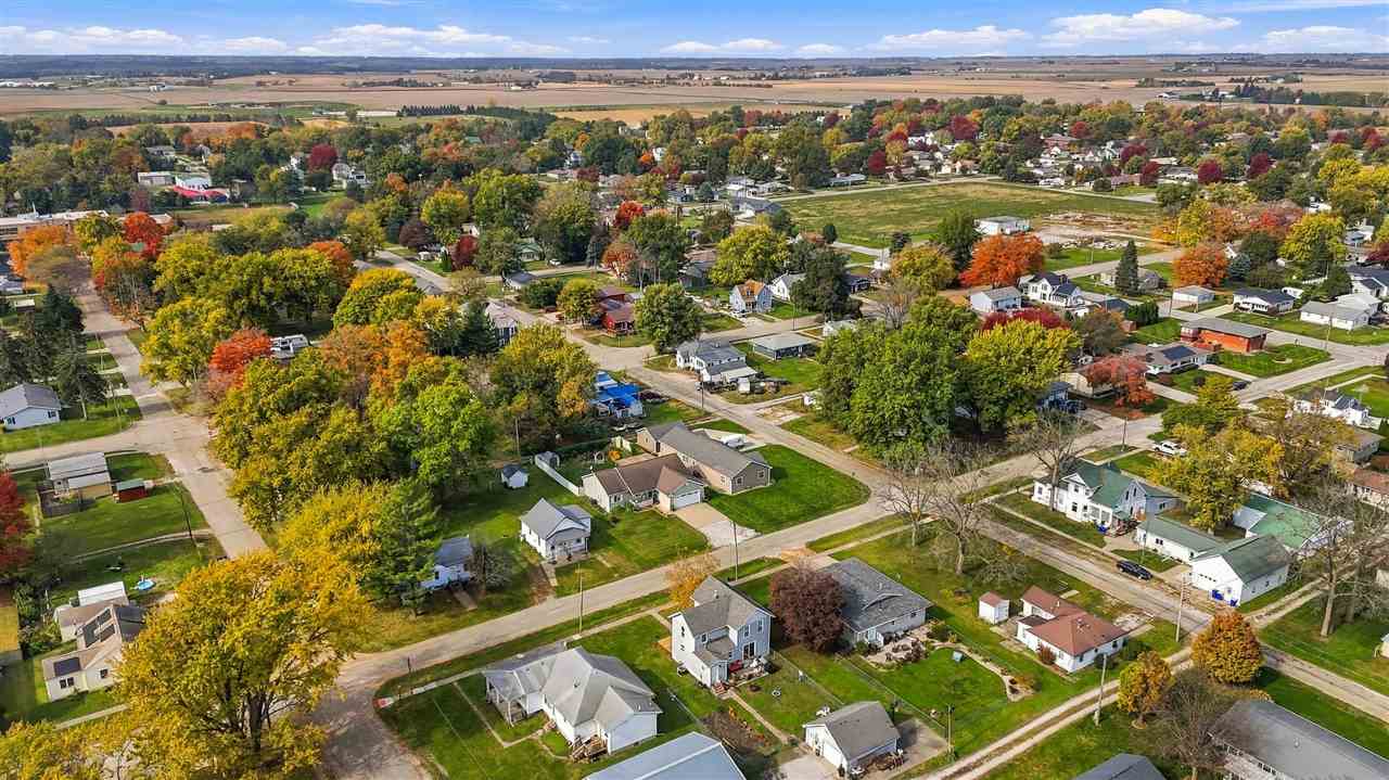 910 N 7th Street Washington IA 52353