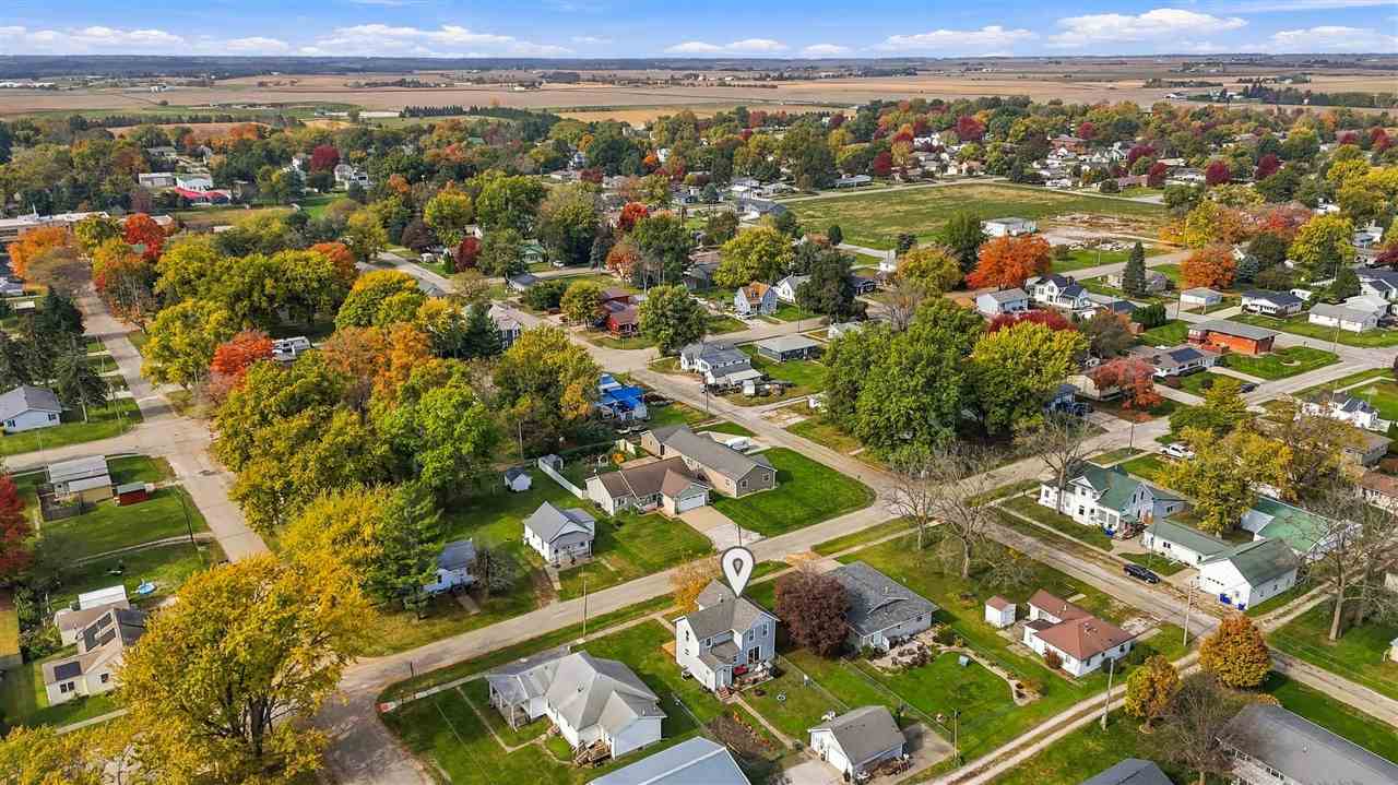 910 N 7th Street Washington IA 52353