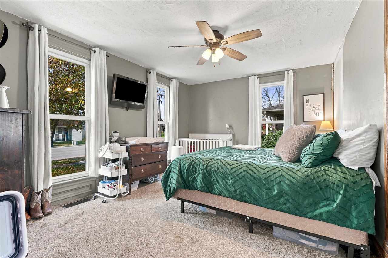 910 N 7th Street Washington IA 52353
