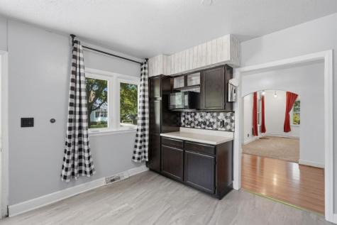 27 Prospect Place Iowa City IA 52246