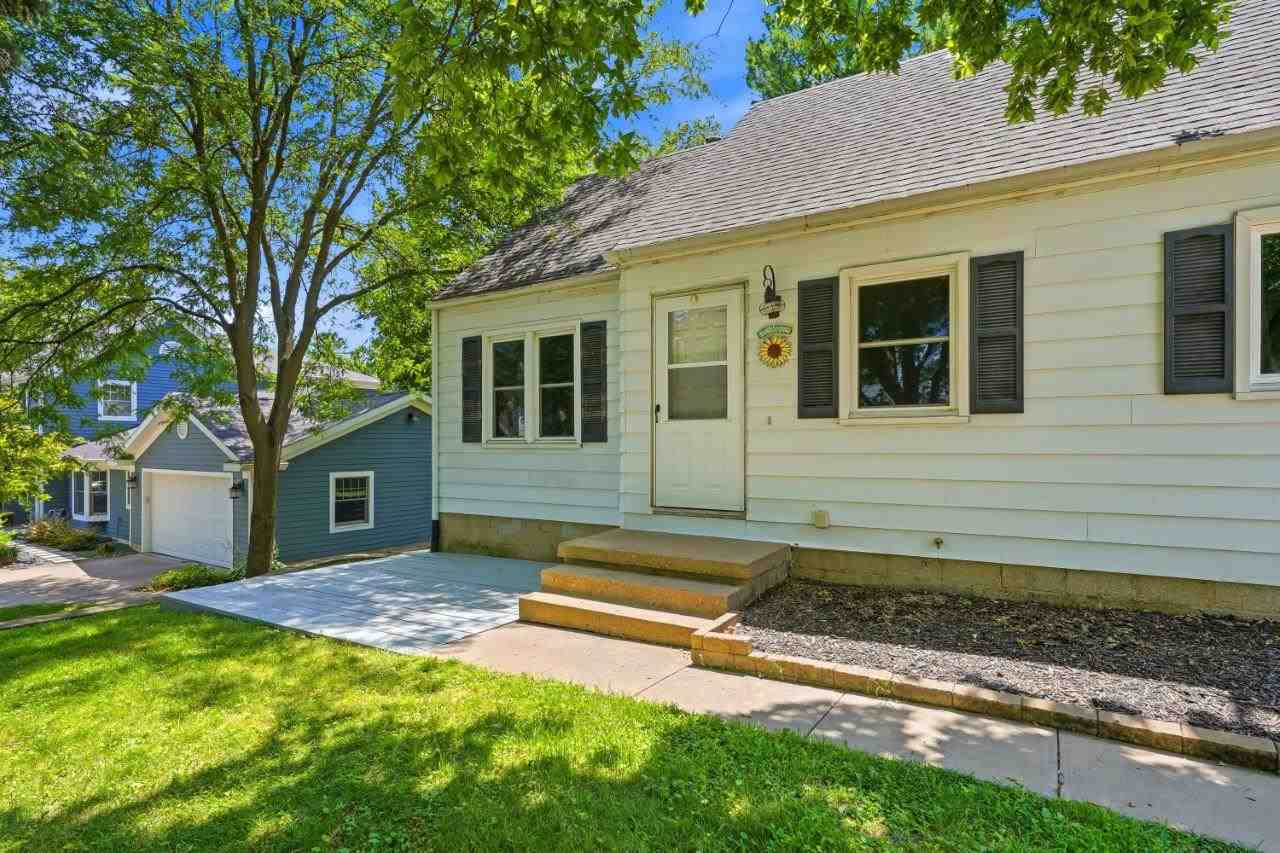 27 Prospect Place Iowa City IA 52246