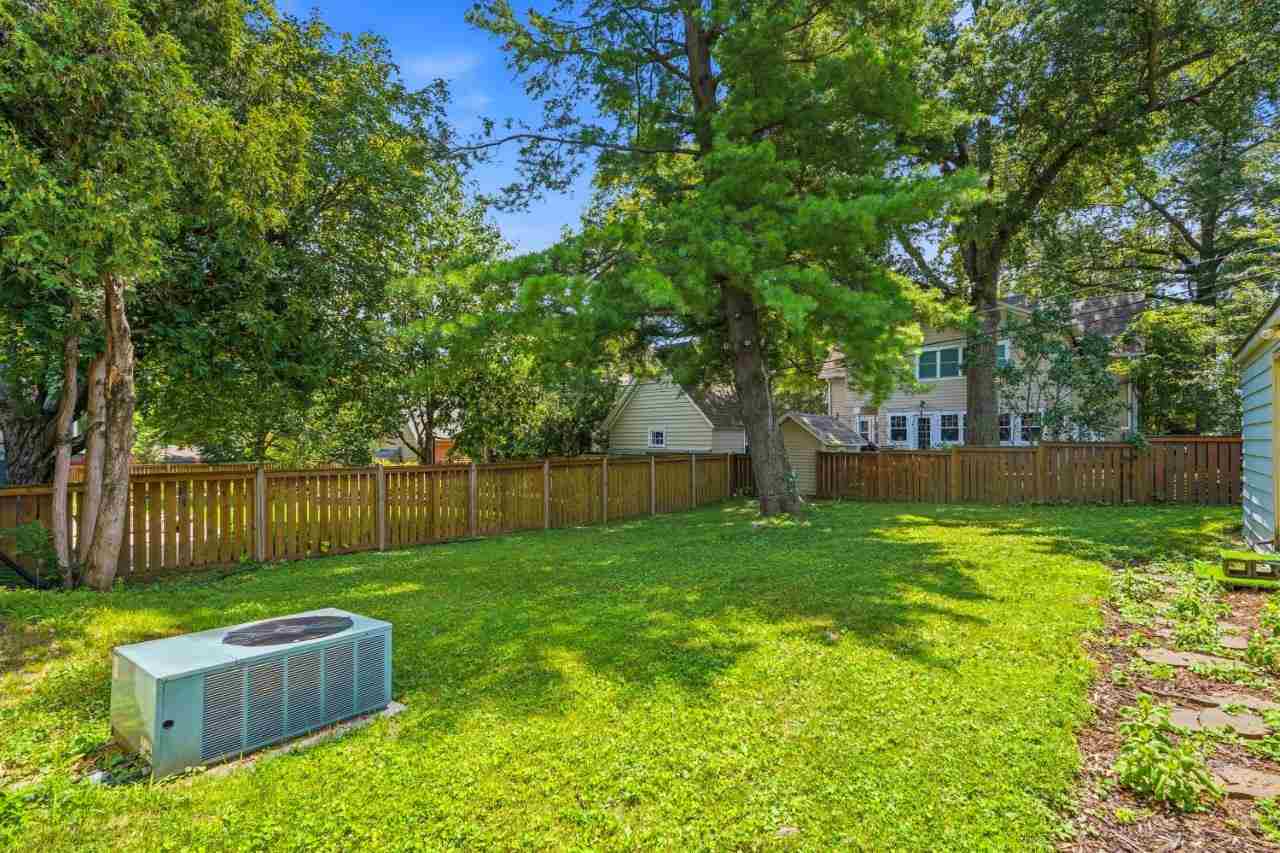 27 Prospect Place Iowa City IA 52246