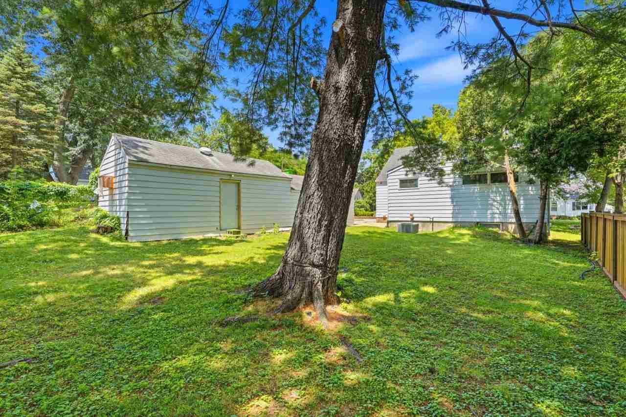 27 Prospect Place Iowa City IA 52246