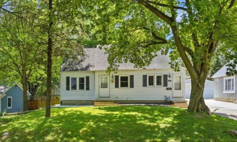 27 Prospect Place Iowa City IA 52246