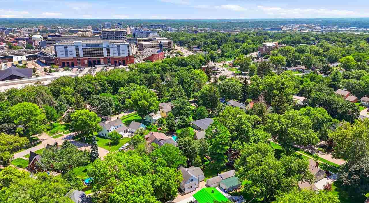 27 Prospect Place Iowa City IA 52246