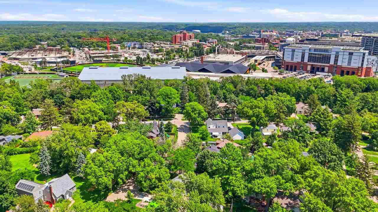 27 Prospect Place Iowa City IA 52246