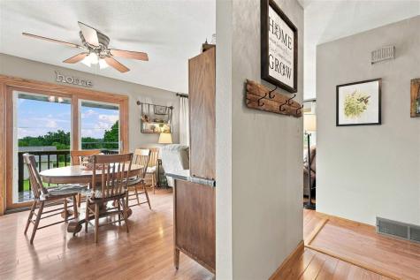 304 Lake View Drive NE Solon IA 52333