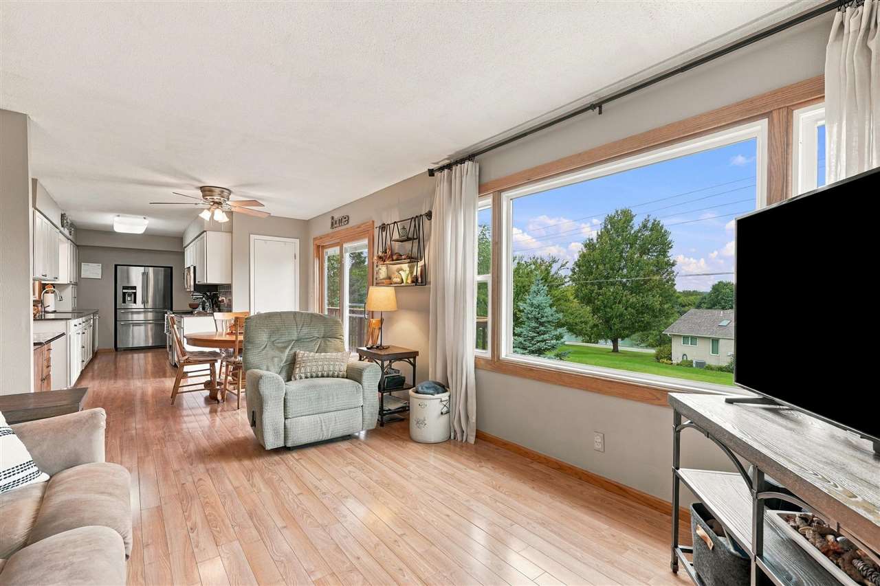 304 Lake View Drive NE Solon IA 52333