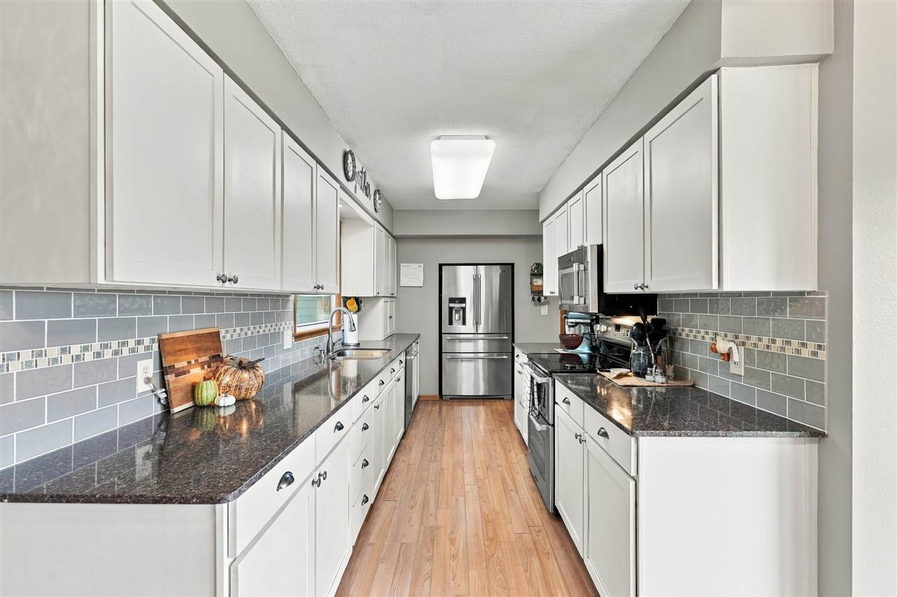 304 Lake View Drive NE Solon IA 52333