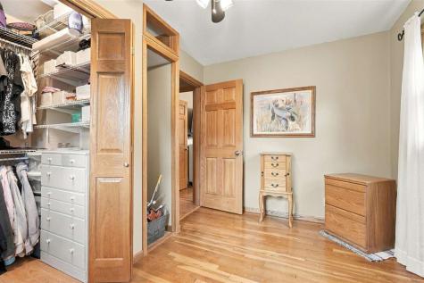 304 Lake View Drive NE Solon IA 52333
