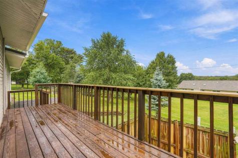 304 Lake View Drive NE Solon IA 52333