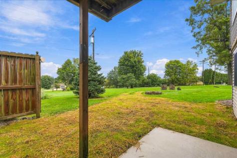 304 Lake View Drive NE Solon IA 52333