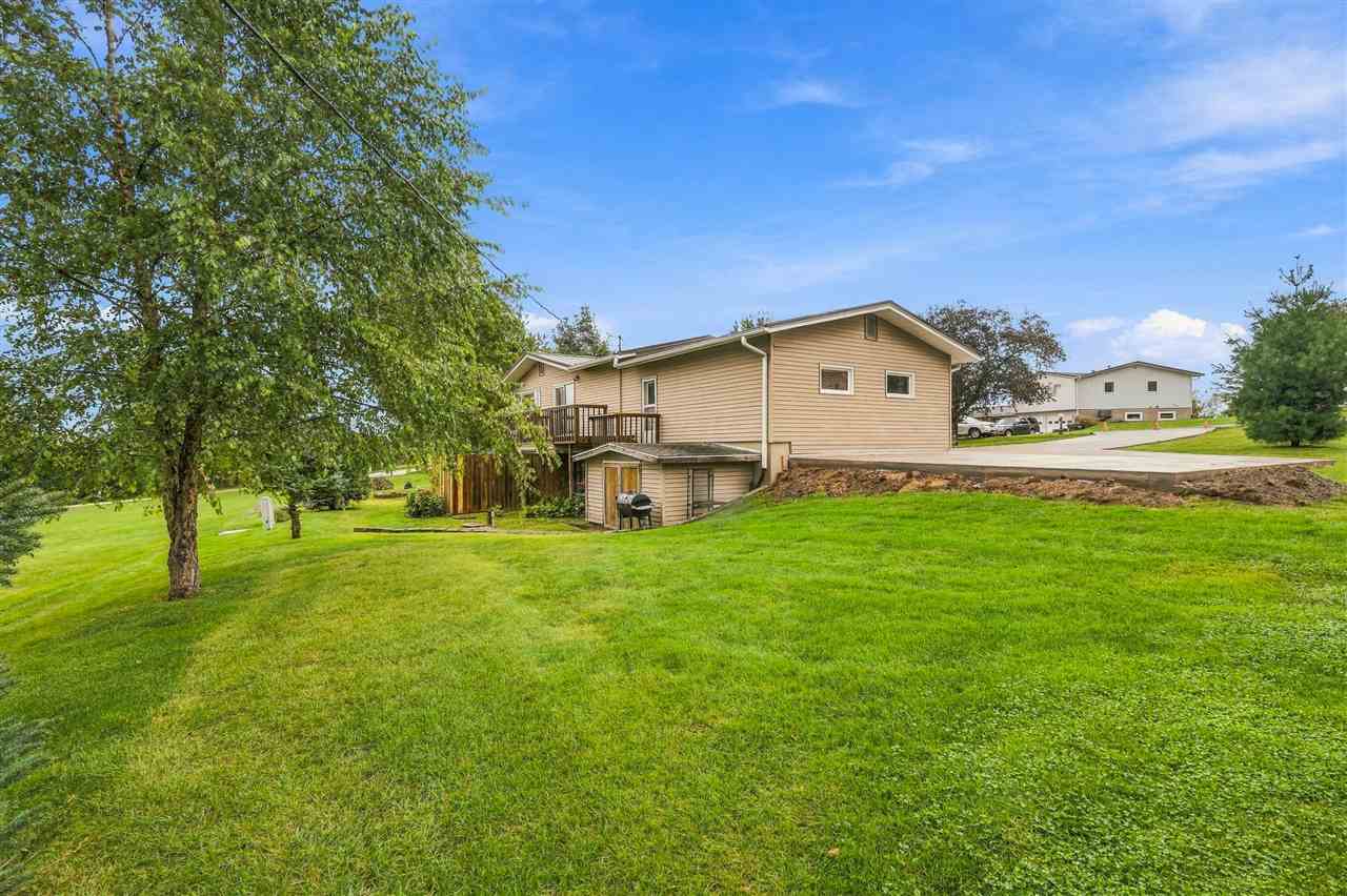 304 Lake View Drive NE Solon IA 52333