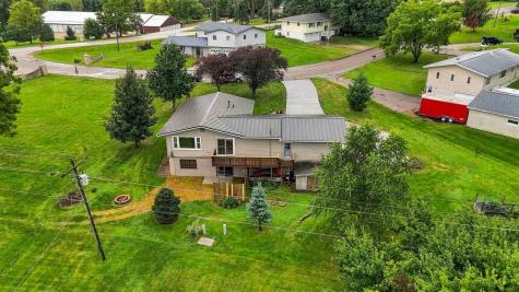304 Lake View Drive NE Solon IA 52333