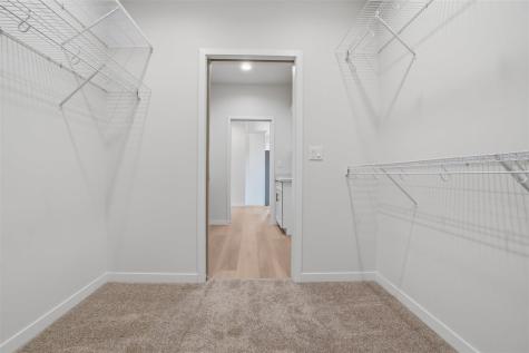 215B Timberline Terrace Kalona IA 52247