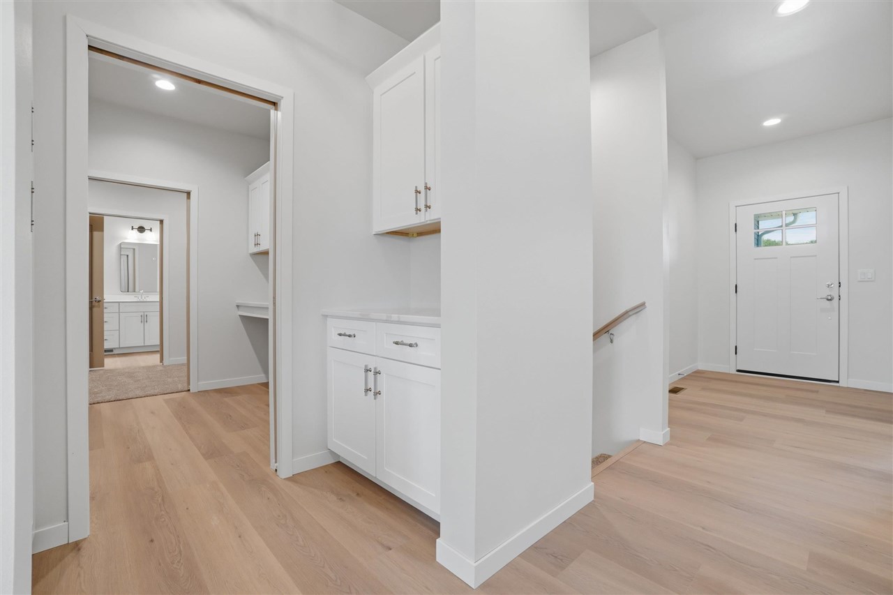 215B Timberline Terrace Kalona IA 52247