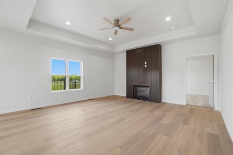 215B Timberline Terrace Kalona IA 52247