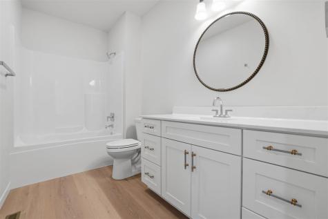 215B Timberline Terrace Kalona IA 52247