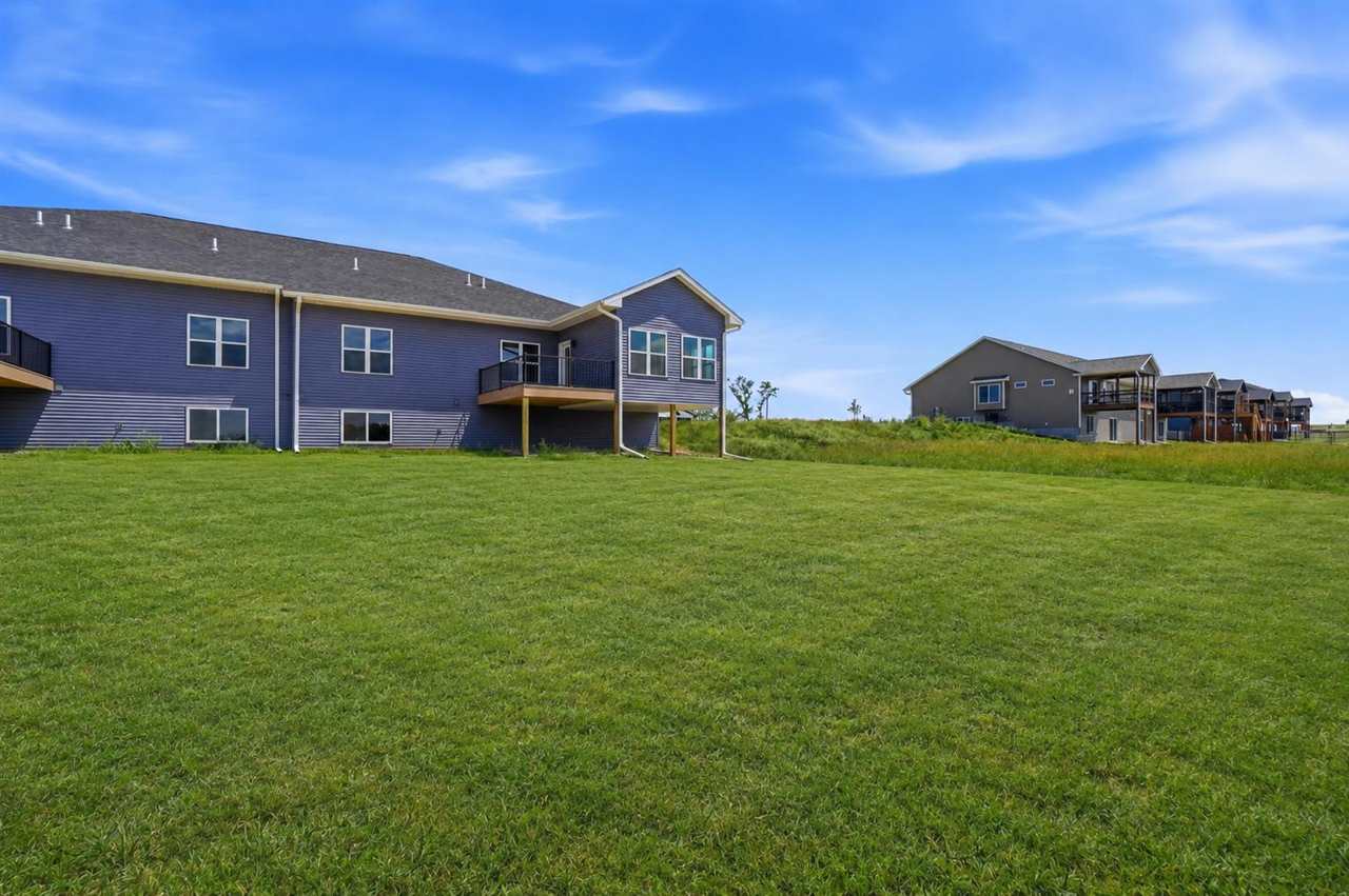 215B Timberline Terrace Kalona IA 52247