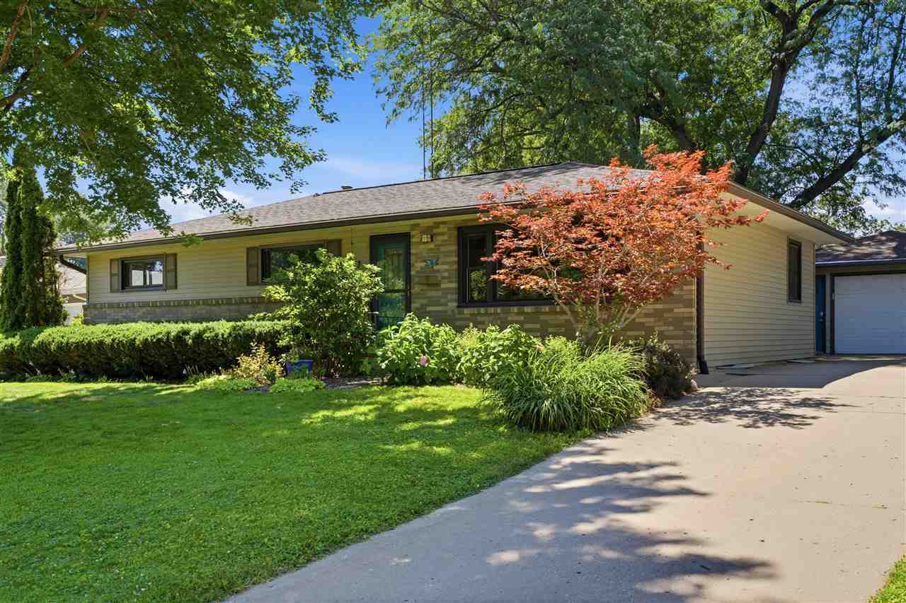 517 Terrace Road Iowa City IA 52245