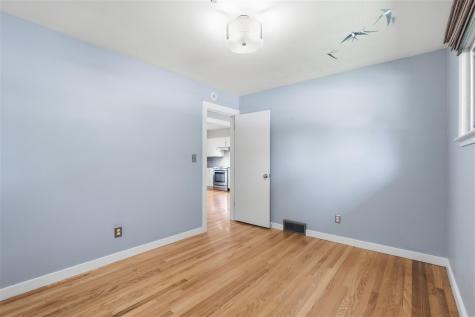 517 Terrace Road Iowa City IA 52245