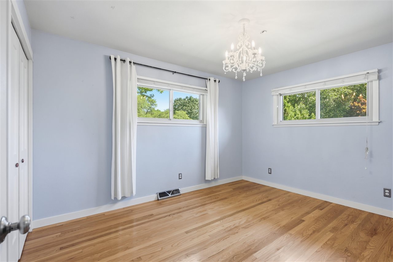 517 Terrace Road Iowa City IA 52245
