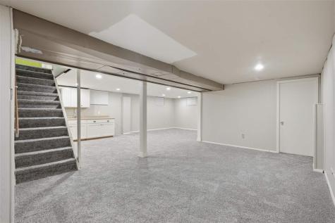 517 Terrace Road Iowa City IA 52245