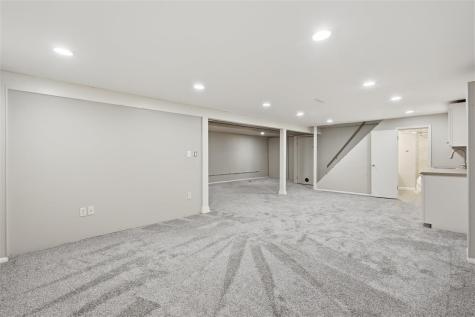 517 Terrace Road Iowa City IA 52245
