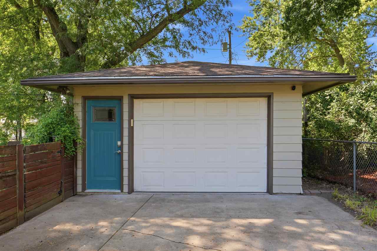 517 Terrace Road Iowa City IA 52245