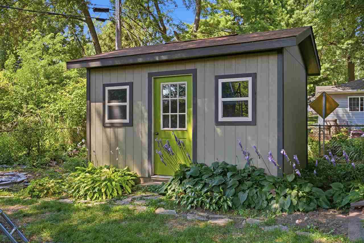 517 Terrace Road Iowa City IA 52245