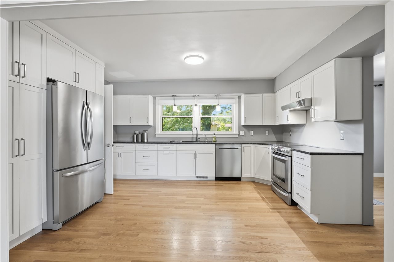 517 Terrace Road Iowa City IA 52245