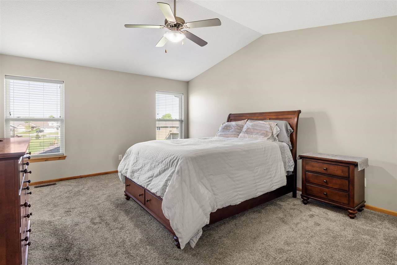 10 Ash Court North Liberty IA 52317