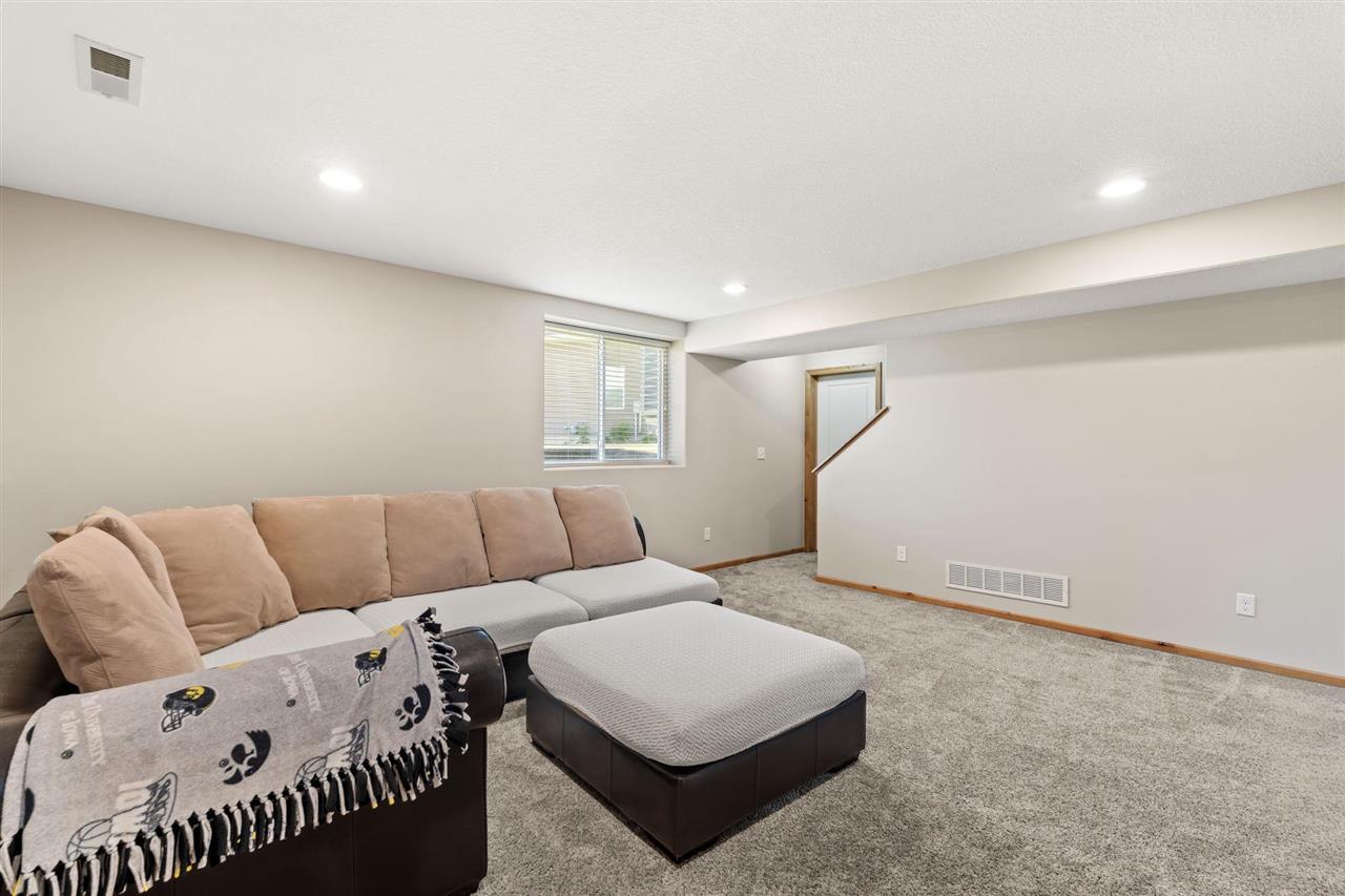 10 Ash Court North Liberty IA 52317
