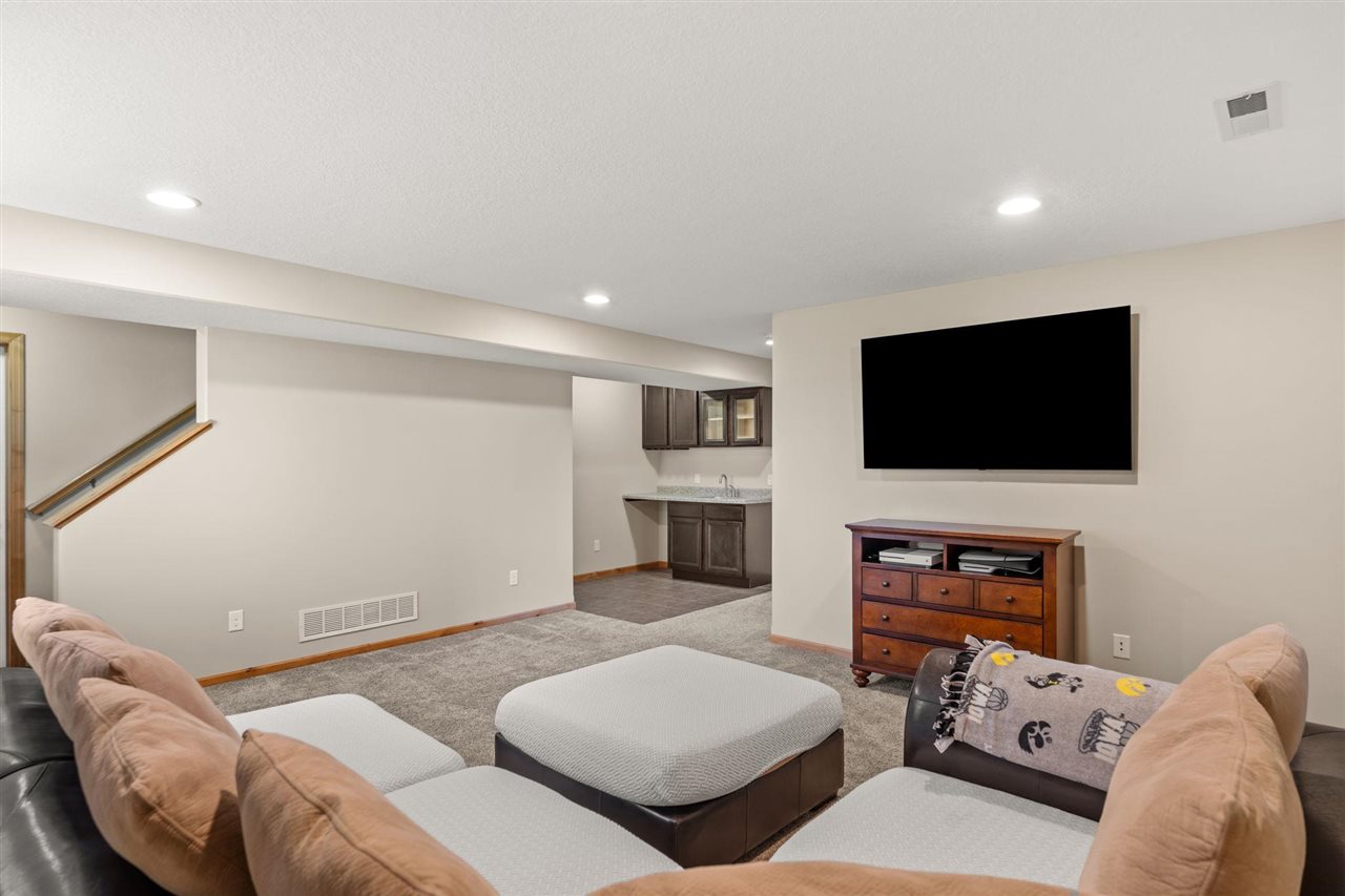 10 Ash Court North Liberty IA 52317