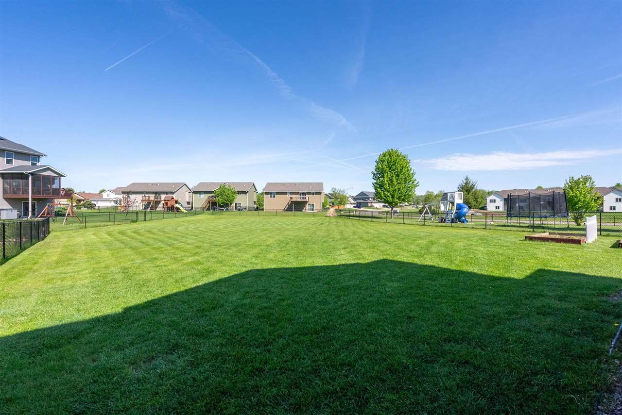 10 Ash Court North Liberty IA 52317