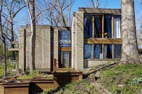 2140 Glass Road Cedar Rapids IA 52402