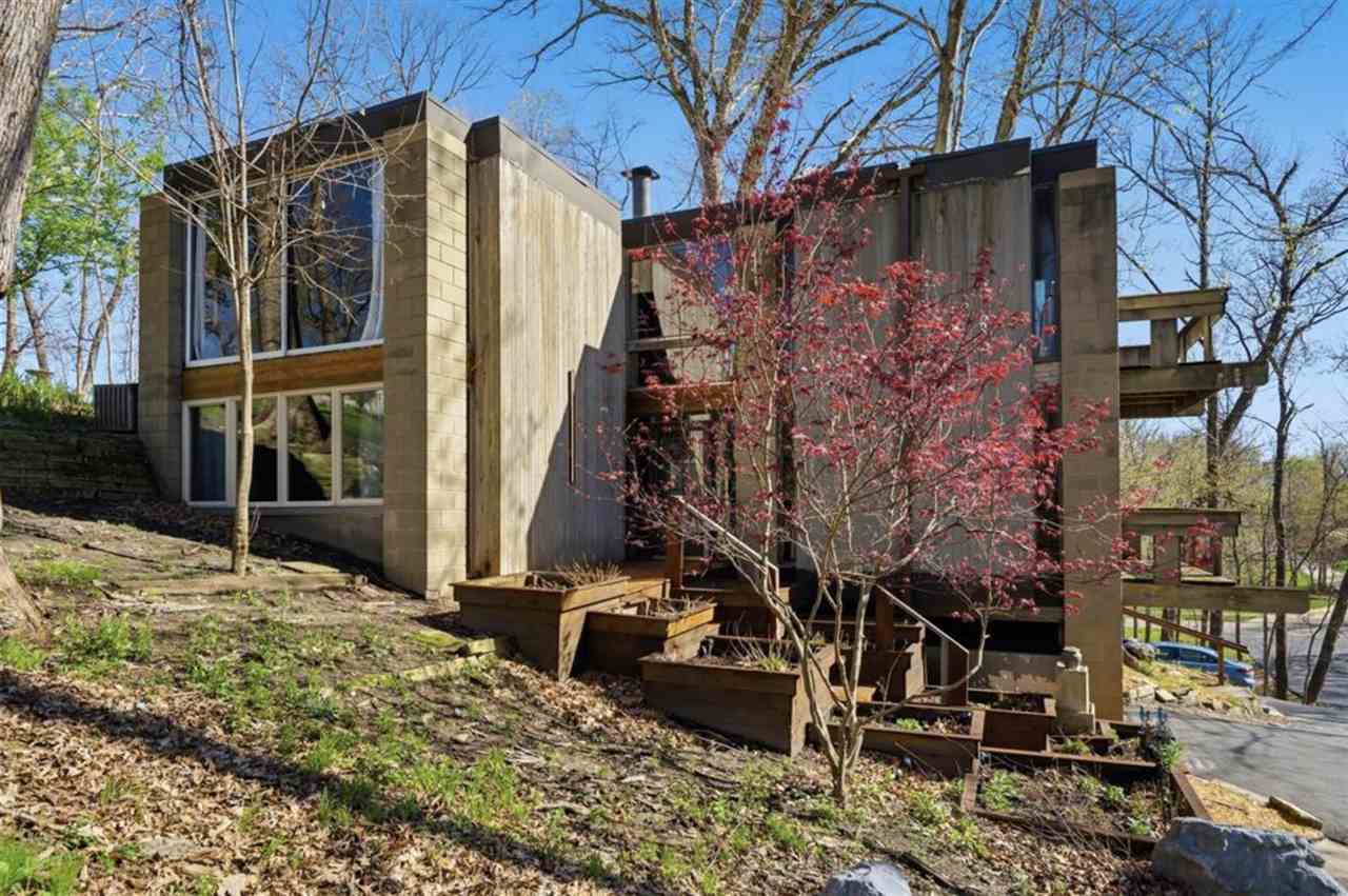 2140 Glass Road Cedar Rapids IA 52402