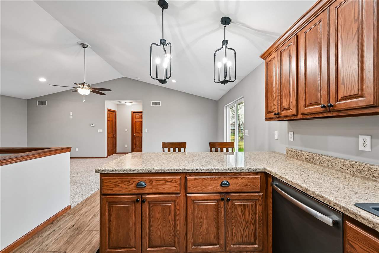 807 Juniper Drive Independence IA 50644