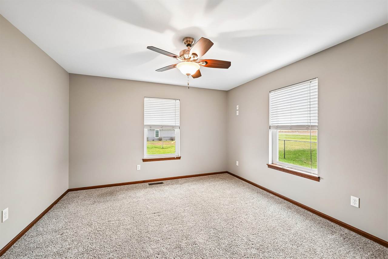 807 Juniper Drive Independence IA 50644