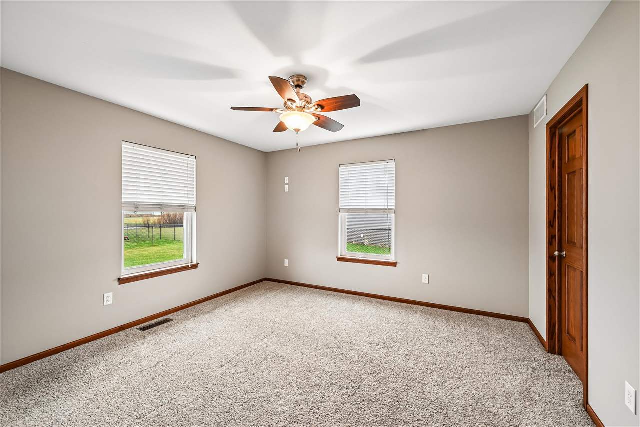 807 Juniper Drive Independence IA 50644