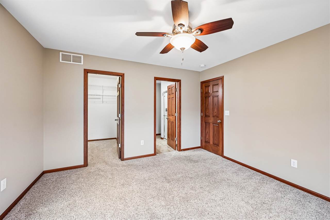 807 Juniper Drive Independence IA 50644