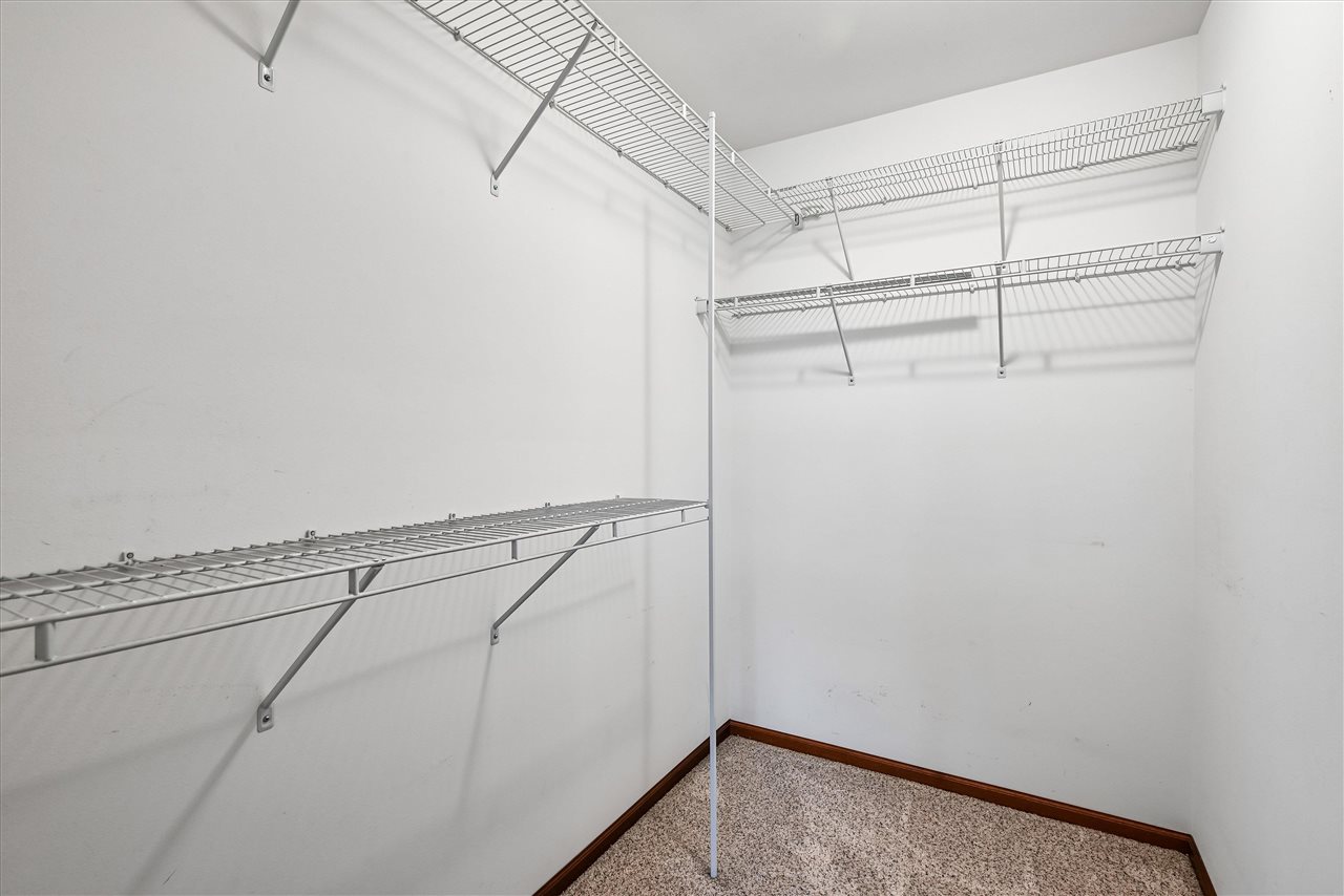 807 Juniper Drive Independence IA 50644