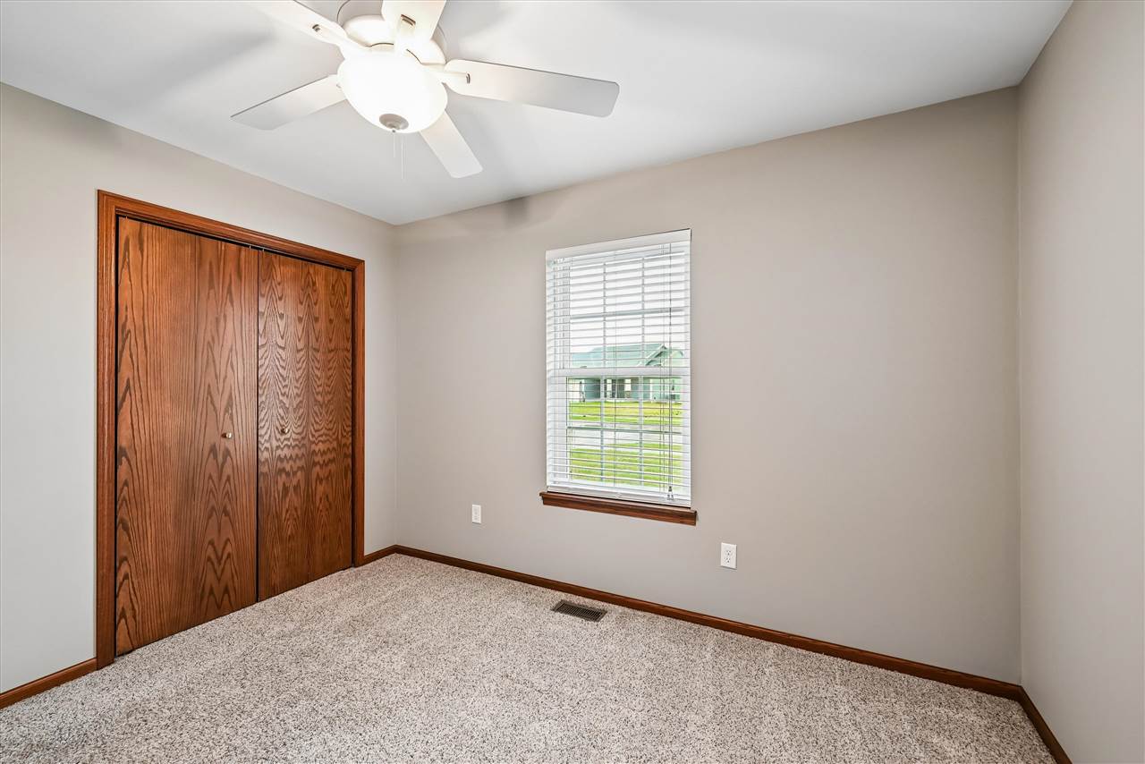 807 Juniper Drive Independence IA 50644