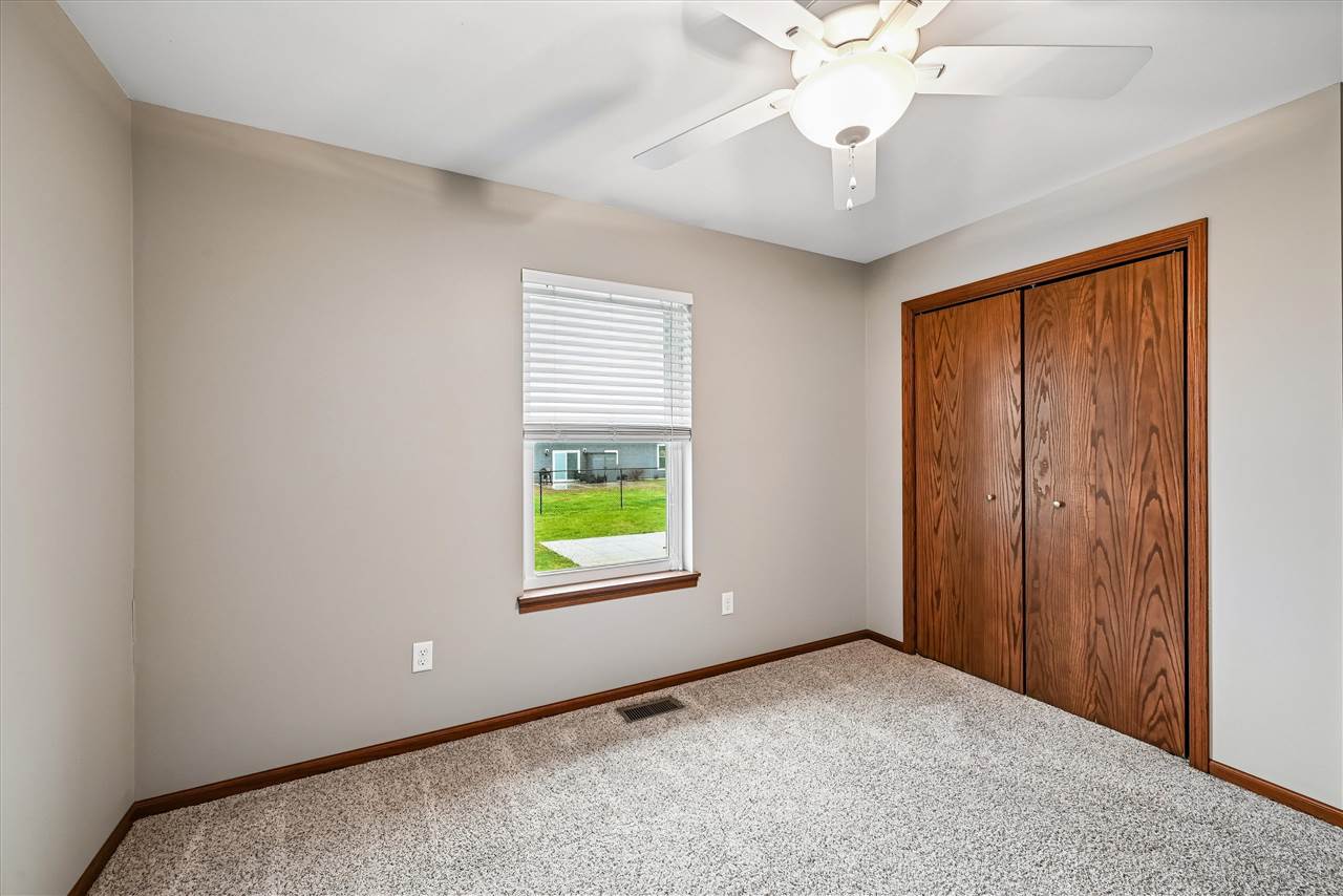 807 Juniper Drive Independence IA 50644