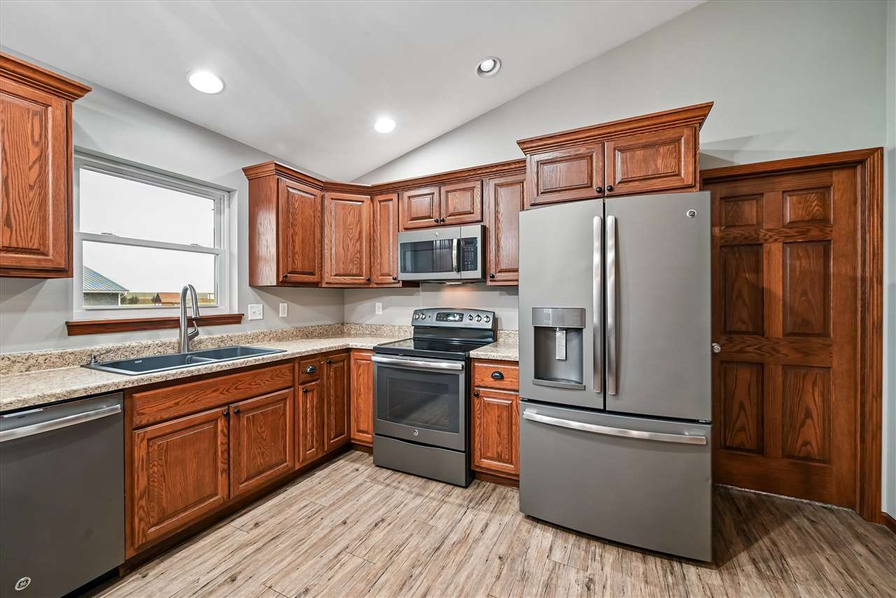 807 Juniper Drive Independence IA 50644