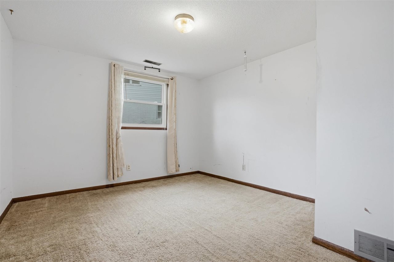 1005 16th Avenue Coralville IA 52241
