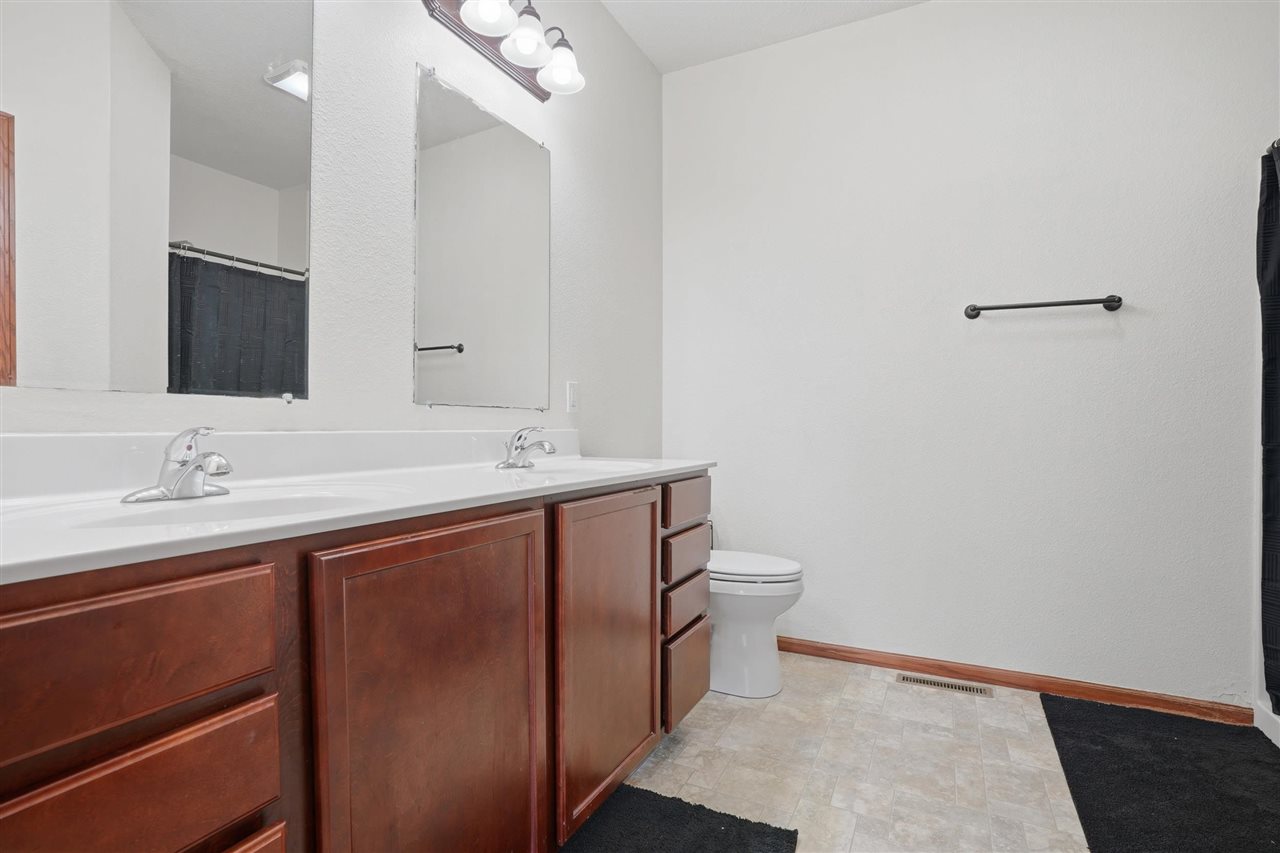 125 N Sunset Drive North Liberty IA 52317